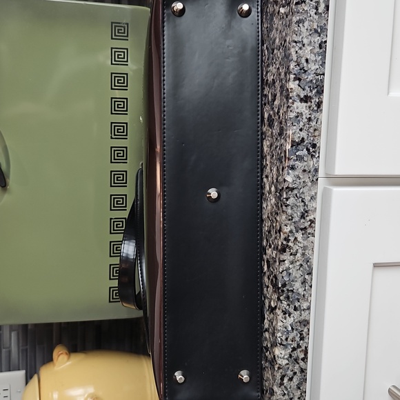 Beijo Glossy Brown Shoulder Bag - Picture 10 of 12